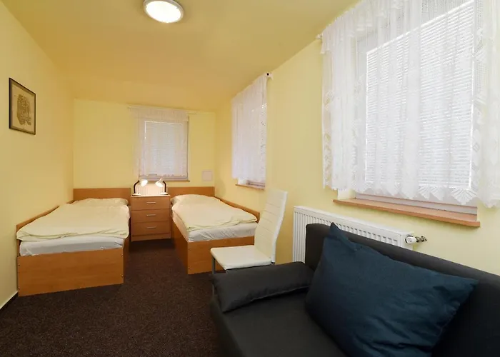 U Jezirka Hotel